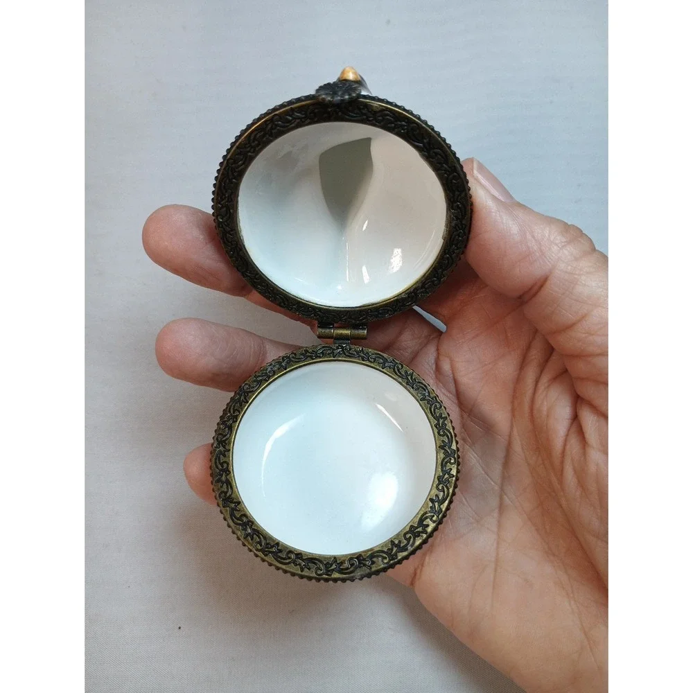 Vintage Porcelain Trinket Box Hand Painted Bird Hinged Pill Box Collectible